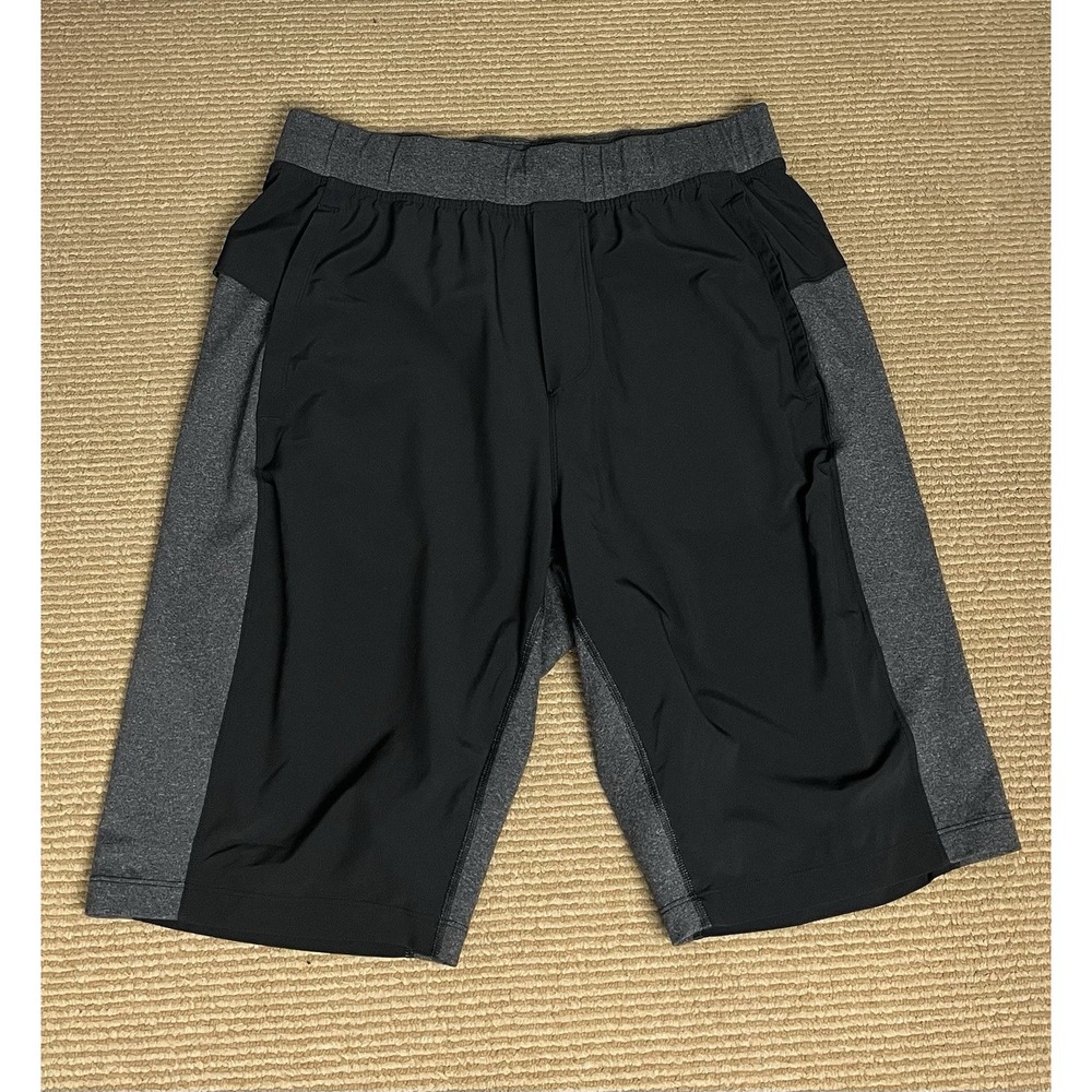 Lululemon City Commute Shorts Size L Mens Black Gray Unlined 10"